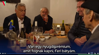 Orbán megint eljátszotta, hogy az ő kegyéből kapnak nyugdíjat az emberek