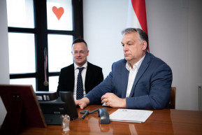 Orbán Pekingbe utazik a kínai elnök meghívására