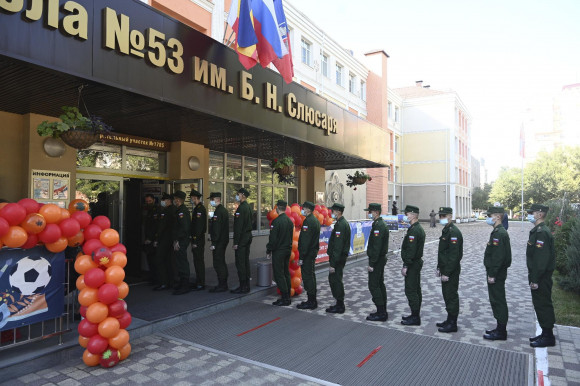 A hadkötelesek szabad mozgásának betiltását követelik Putyintól 