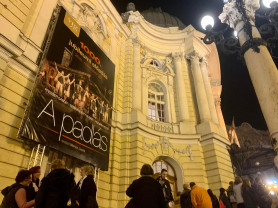 Ezredszer is lement a Padlás című előadás a Vígszínházban