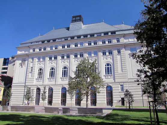 A katolikus püspökök szerint nehéz helyzetbe hozza őket a tanáraik polgári engedetlensége