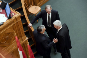 Majtényi: Orbán bevált taktikát fog alkalmazni, tarthat a nyílt színi csalás következményeitől 