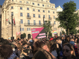 TASZ: A homofób törvény célja a megfélemlítés