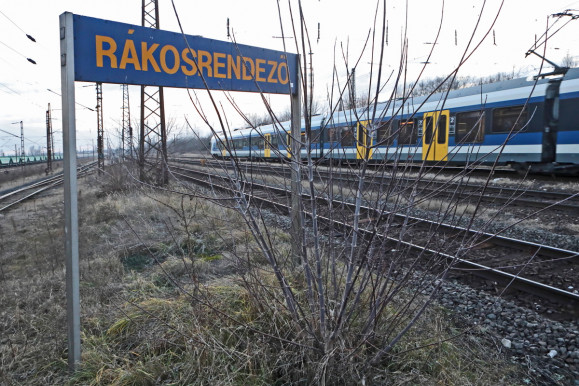 Elengedte a Fidesz Rákosrendezőt