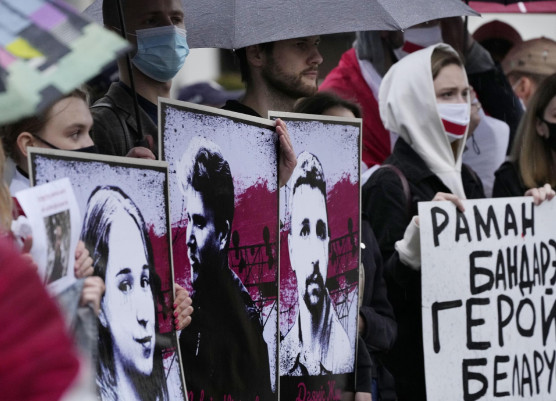 Házi őrizetben Raman Prataszevics és barátnője, Szofija Szapega