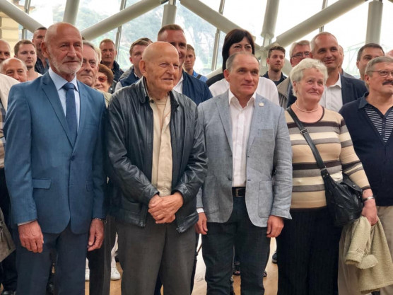 Baranyi Krisztina: Megvásárolja a celebeket a Fidesz