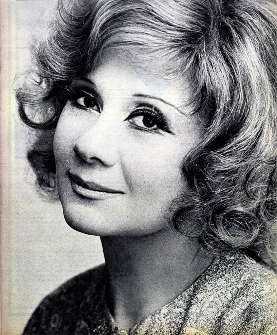 Thalia punknői – 1. rész: Ruttkai Éva