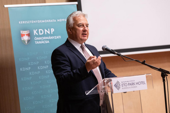 Semjén kitűnő embernek ismerte meg Völnert, bízik az ártatlanságában