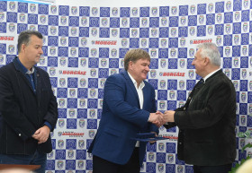 Horgászdíjat kapott Semjén Zsolt