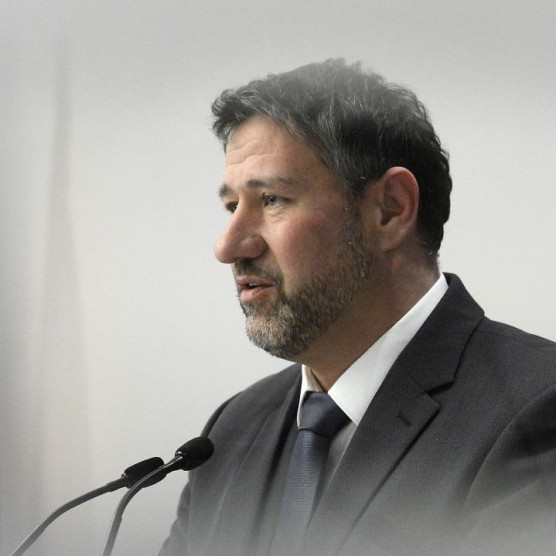 Simonka: Lehet, hogy Magyar Pétert a Fidesz találta ki, hogy begyűjtsék a gyurcsányos szavazatokat