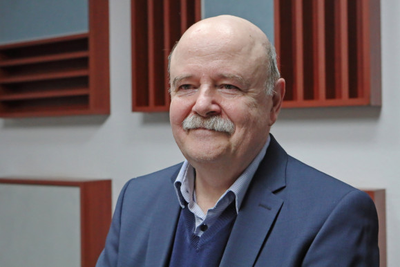 Jó reggelt, diktatúra! – gondolta magában Stark Tamás, a lepropagandistázott történész