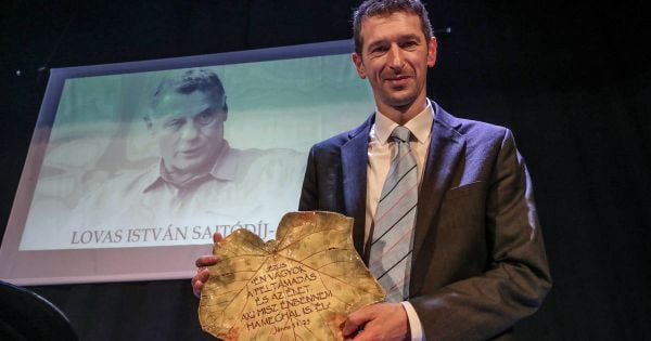 A NER volt kultúrharcosa lett Dúró Dóra tanácsadója