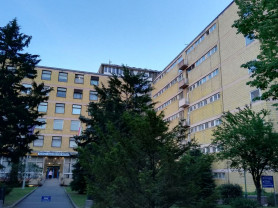 Nem működik a személyzeti lift, és volt, hogy a vécédeszkát is ellopták a dunaújvárosi kórházban