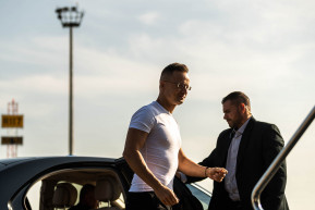 Kétszázezer AstraZeneca-vakcinát ad el Magyarország Portugáliának