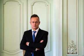 Szijjártó: Jó lenne, ha az ukránok befejeznék a vádaskodást
