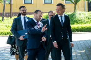 Szijjártó: Magyar nyerte a magyarok számára fenntartott mandátumot a szlovéniai választásokon