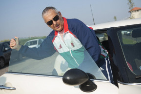 Akitől Gyárfás Tamás kért tanácsot