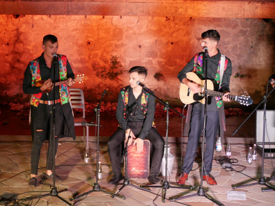 Maladilem baxtale romenca! avagy Találkoztam boldog cigányokkal! 