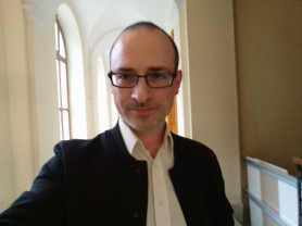 Médiajogász: Veszélyes ítéletet hozott a Fidesz által megszállt Kúria Tóta W. ironikus cikke ügyében