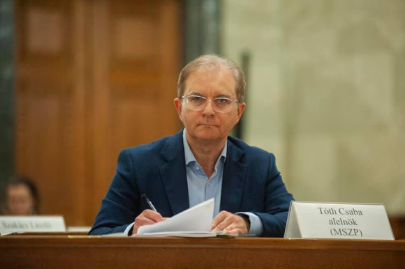Tóth Csaba feljelentése után kényszerítés nyomoz a rendőrség