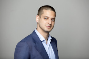 Örökség, korrupció, elhivatottság