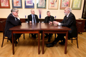 Ünnep háború idején