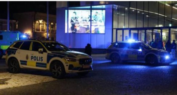 Svédországban lezuhant a koncertterem erkélyéről egy ember, ketten meghaltak