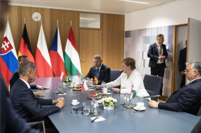 Orbán csak rácsatlakozik mások álláspontjára