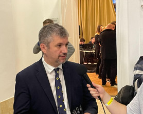 Hadházy szerint ebből nem lesz valódi parlamenti ellenzék, valódi parlament se