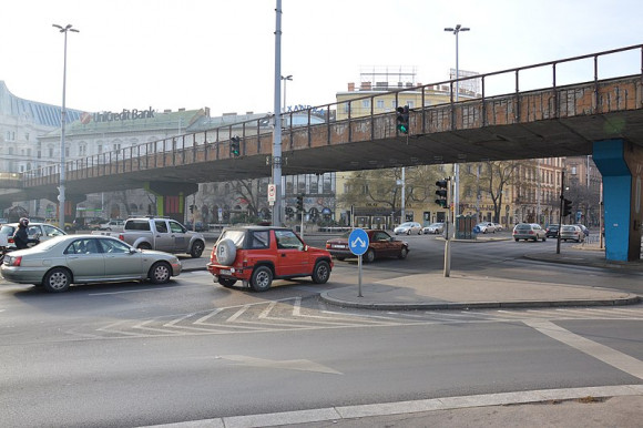 A Váci úton is csökkenthetik az autós sávokat