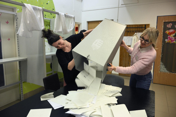 Féltávon túl tovább erősödött a Tisza