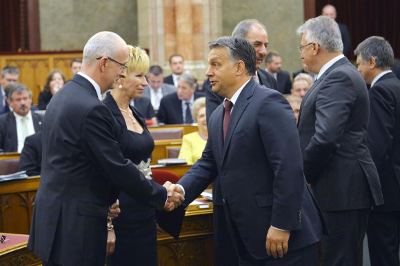 Varga Zs. András is fegyveres védelmet kap