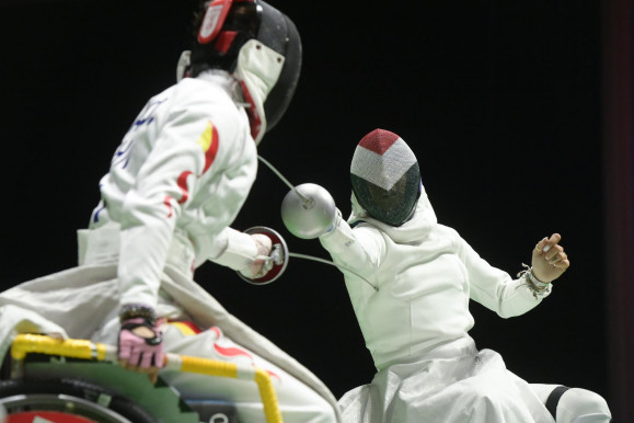 Paralimpia: Veres Amarilla aranyérmes párbajtőrben