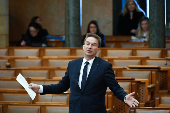 Egyedi esetként kezelik a Völner-ügyet