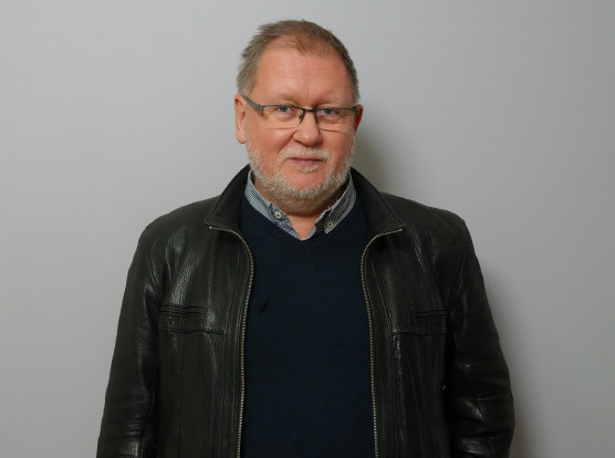 „Egy kis rész bennem Baudelaire” – Vörös István az Ötösben