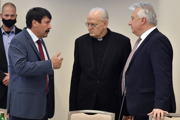 Félmilliárdért kapnak kollégiumi helyeket az eucharisztikus kongresszus résztvevői  