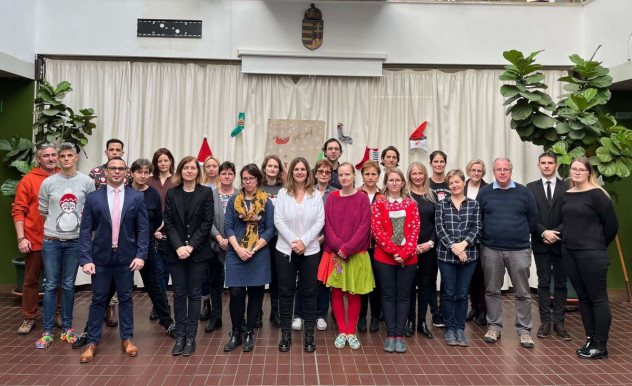 Polgári engedetlen tanárok az Ady gimnáziumban, ülősztrájkoló diákok a Toldyban