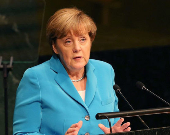 Merkel is bírálta a homofóbtörvényt