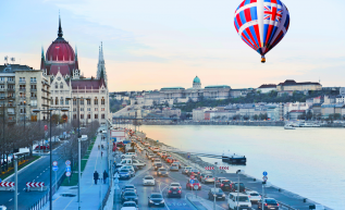 Pénzt gyűjtenek a magyaroknak, hogy minél többen tudjanak Angliában is szavazni 