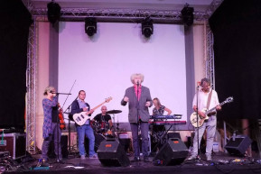 Müller Péter Sziámi a Petőfi Zenei Tanácsról: Bekérdeztek a buták