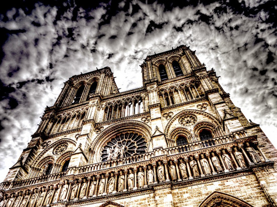 Egy szimbólum pusztulása