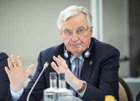 Elbukott a bizalmatlansági indítványon a francia miniszterelnök