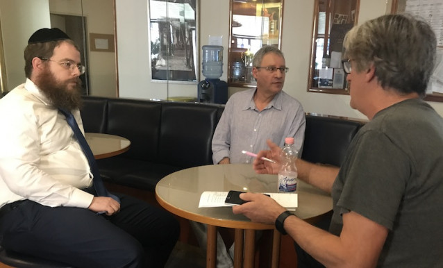 Parázs vita a Sorsok Házáról a Klubrádió új műsorában – videóval!