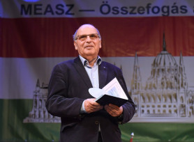 Majtényi: Az igazság csak nyílt vitában győzhet, és ebben hatalmas szerepe van az ellenzéki médiának