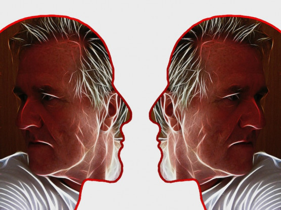 Ami a szőnyeg alatt van, az előbb-utóbb előtör