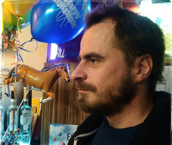 Valami íróféle, nem a szavak embere