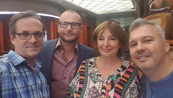 Bemondó és megmondó találkozása a Klubrádióban