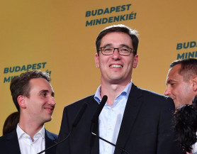 Karácsony : Ez volt az első lépés