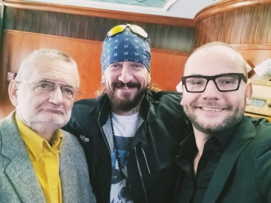 A szabad szájú rapper és a szelíd etológus: Ganxsta Zolee és Csányi Vilmos