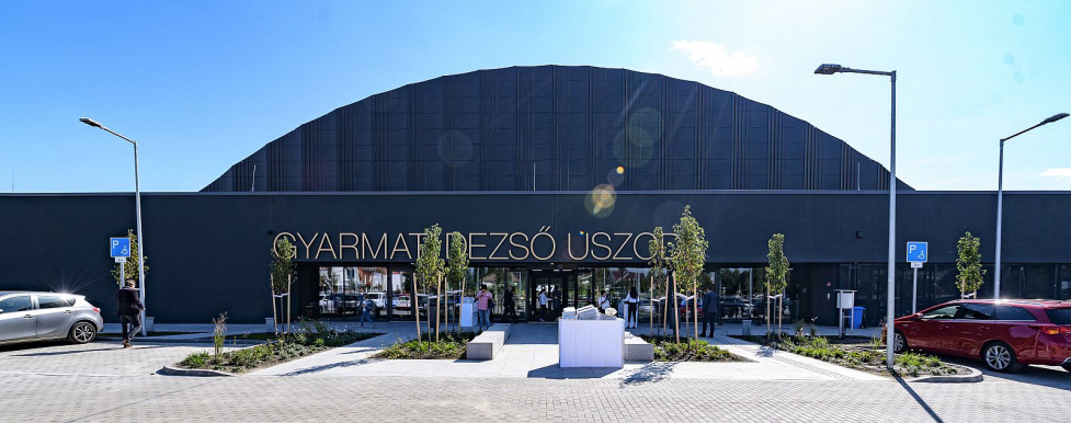 Másfél éve használhatatlan a 2019-ben sebtiben átadott budai uszoda, most talán történik valami